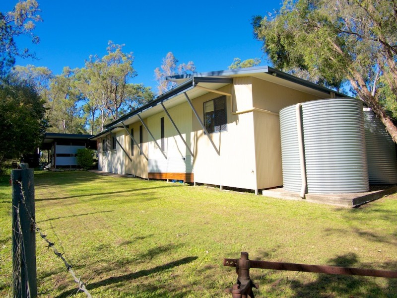 443 Brisbane Valley Highway, Pine Mountain QLD 4306