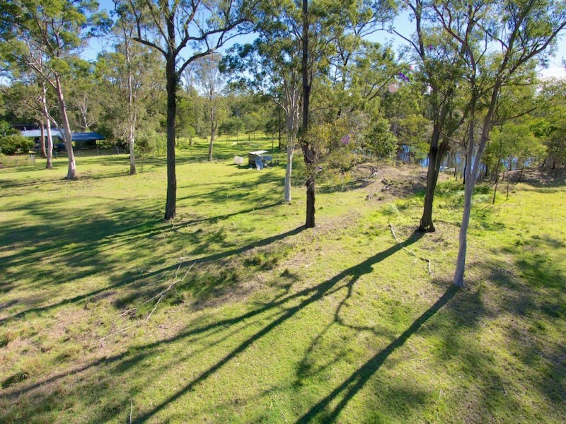 443 Brisbane Valley Highway, Pine Mountain QLD 4306