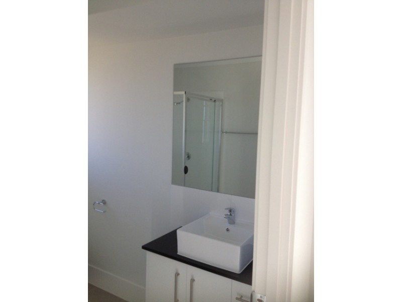 80 Sarah Drive, Yamanto QLD 4305