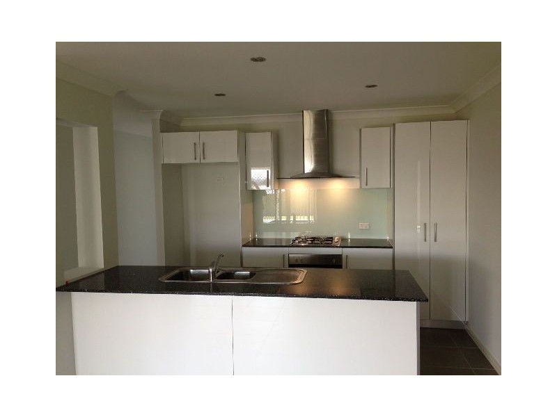 80 Sarah Drive, Yamanto QLD 4305