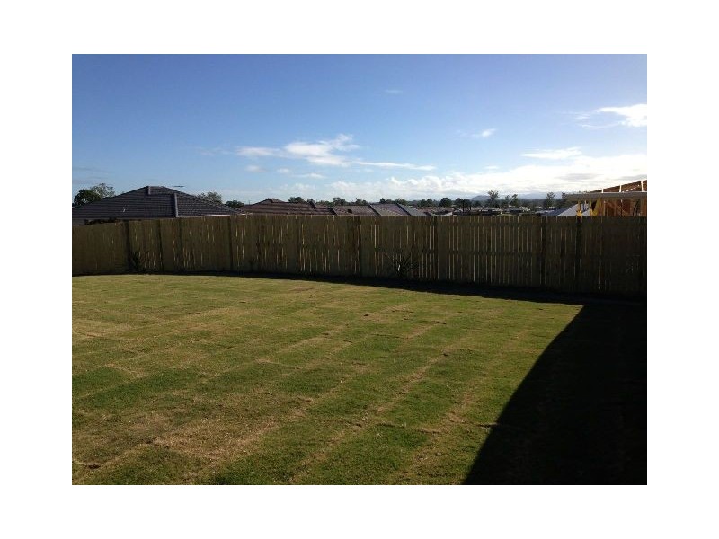 80 Sarah Drive, Yamanto QLD 4305