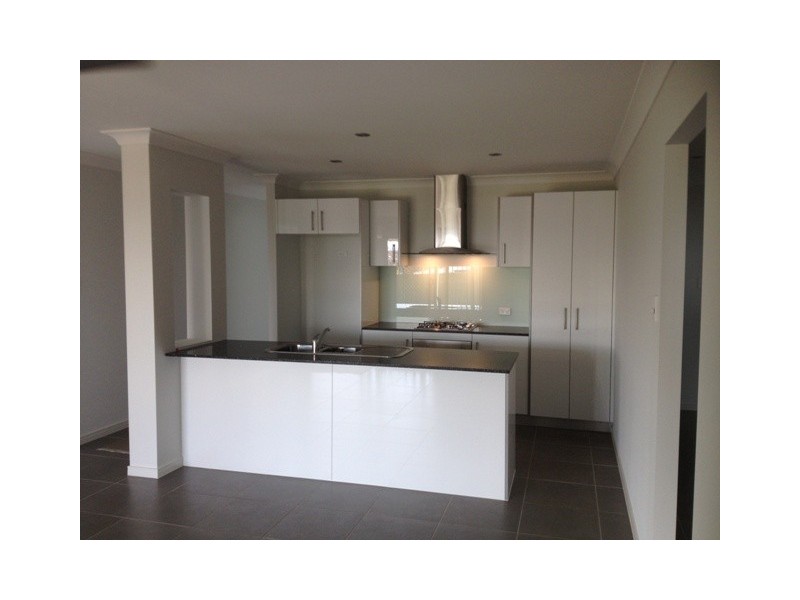 80 Sarah Drive, Yamanto QLD 4305