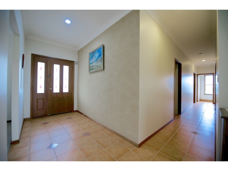 7 Condamine Drive, Fernvale QLD 4306