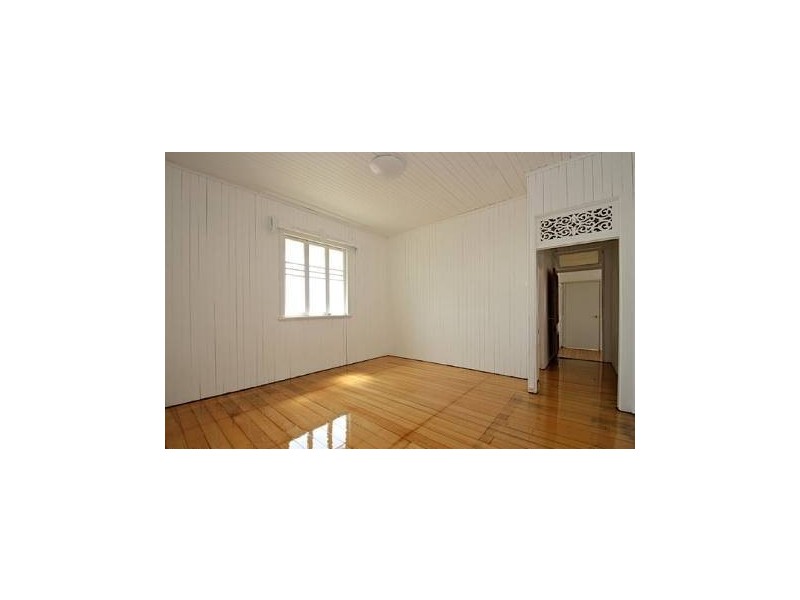 7 Lawrence St, North Ipswich QLD 4305