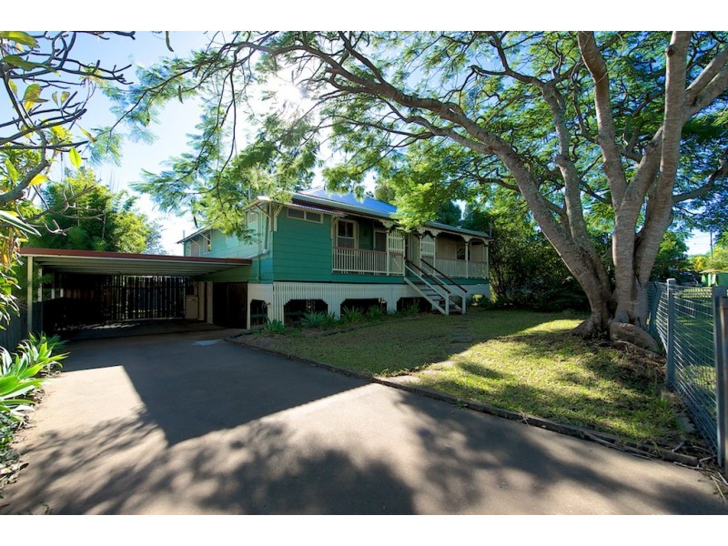 6 Railway St, East Ipswich QLD 4305