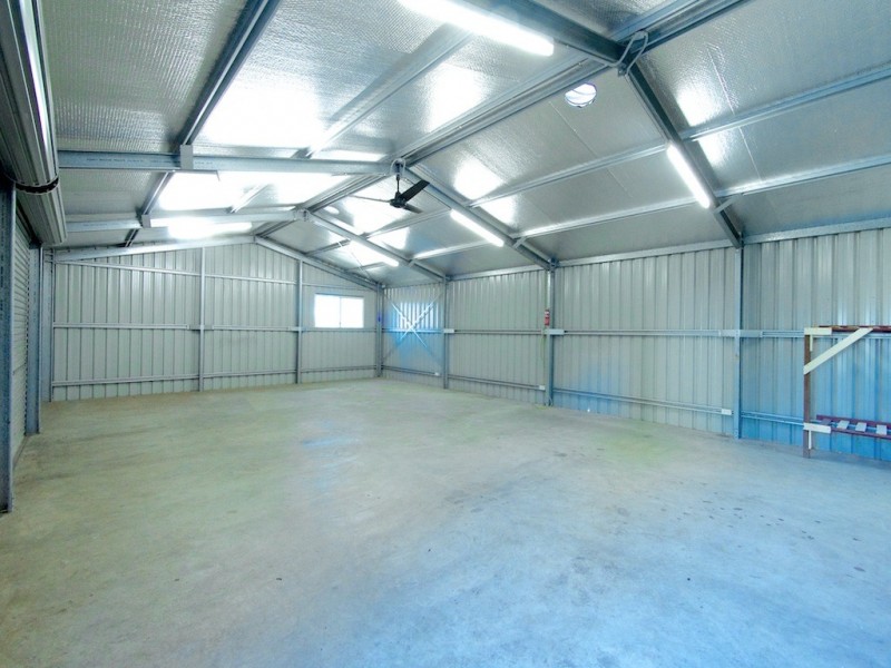 6 Railway St, East Ipswich QLD 4305