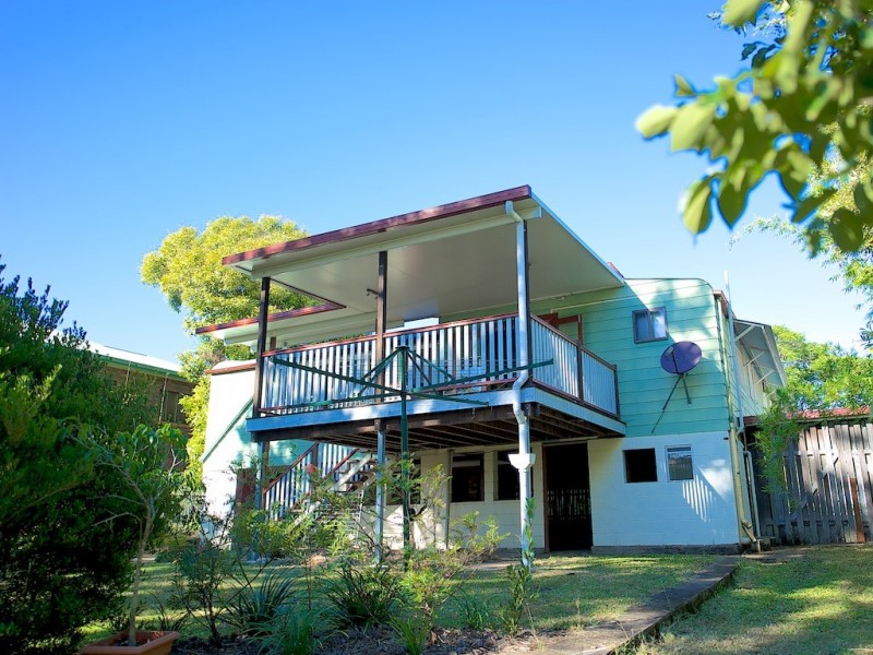 6 Railway St, East Ipswich QLD 4305