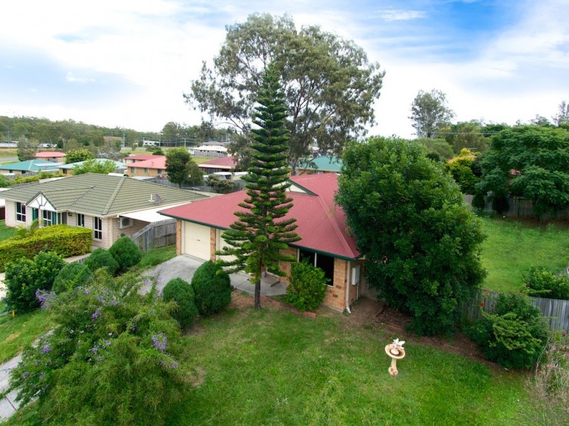 5 Des Arts Place, Wulkuraka QLD 4305