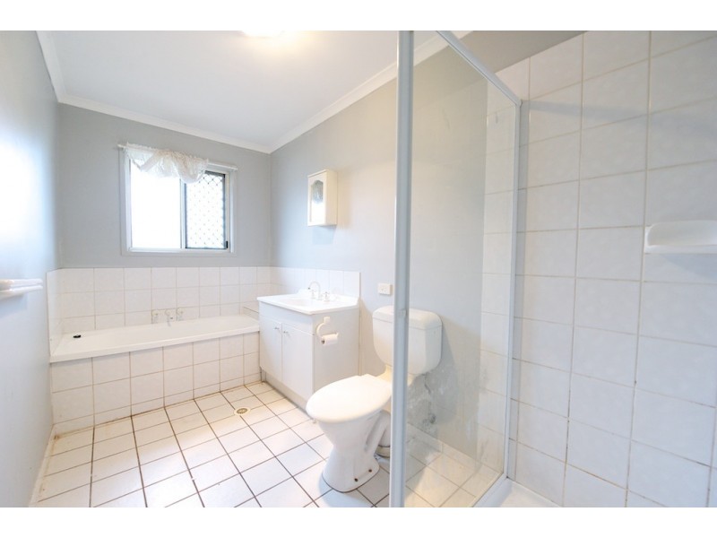 5 Des Arts Place, Wulkuraka QLD 4305