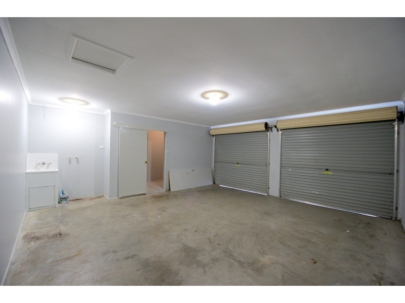 5 Des Arts Place, Wulkuraka QLD 4305