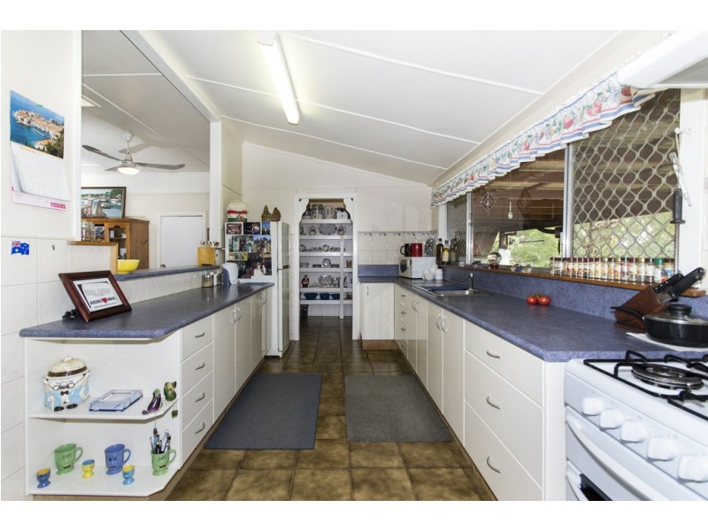 85 NERREMAN ROAD, Wivenhoe Pocket QLD 4306