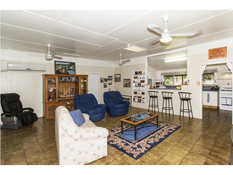 85 NERREMAN ROAD, Wivenhoe Pocket QLD 4306