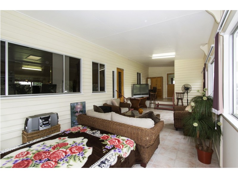 85 NERREMAN ROAD, Wivenhoe Pocket QLD 4306