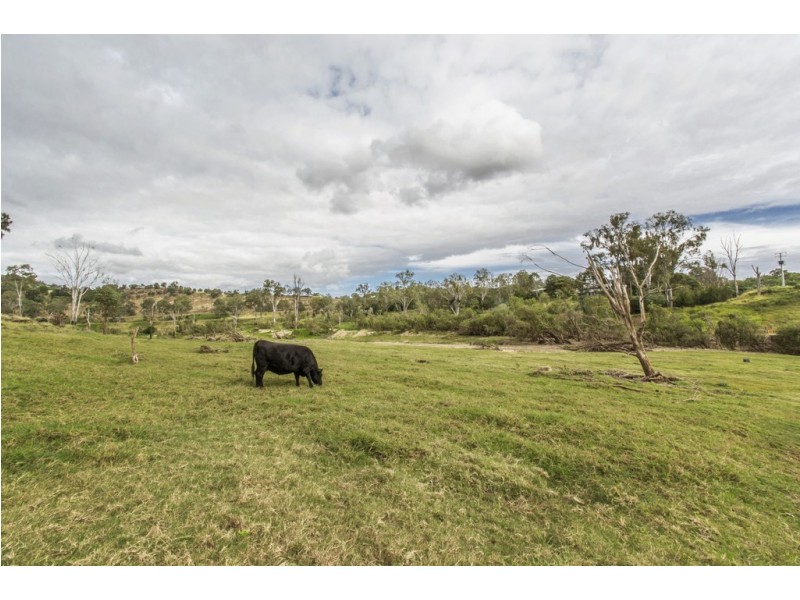 85 NERREMAN ROAD, Wivenhoe Pocket QLD 4306