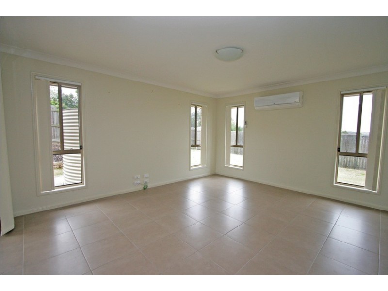 2 Overton Place, Fernvale QLD 4306