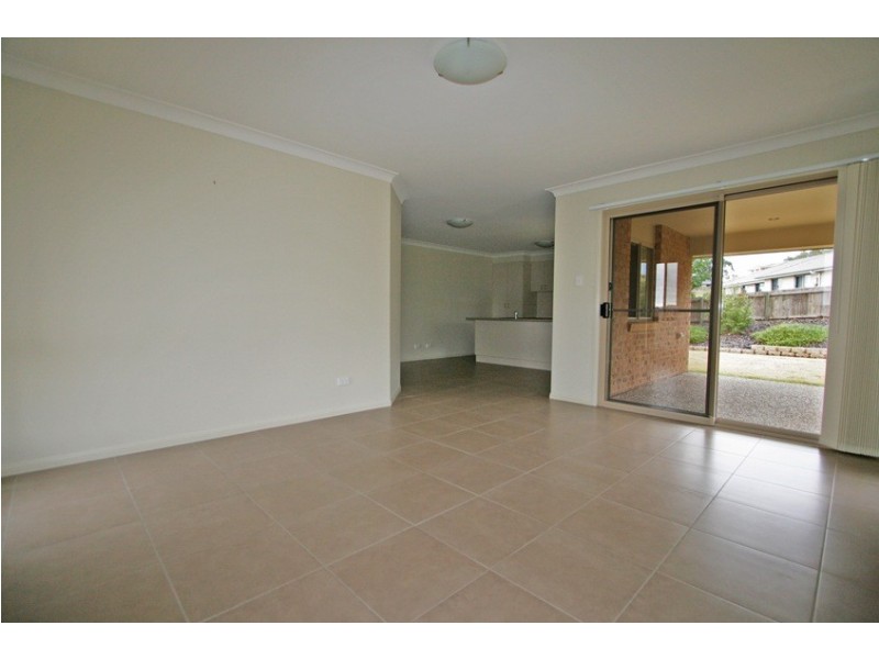 2 Overton Place, Fernvale QLD 4306