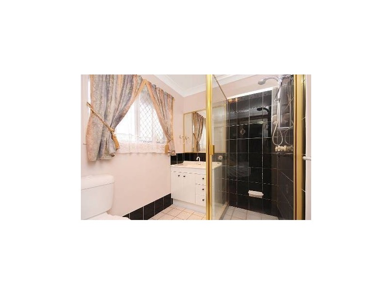 32A Thornton St, Raceview QLD 4305