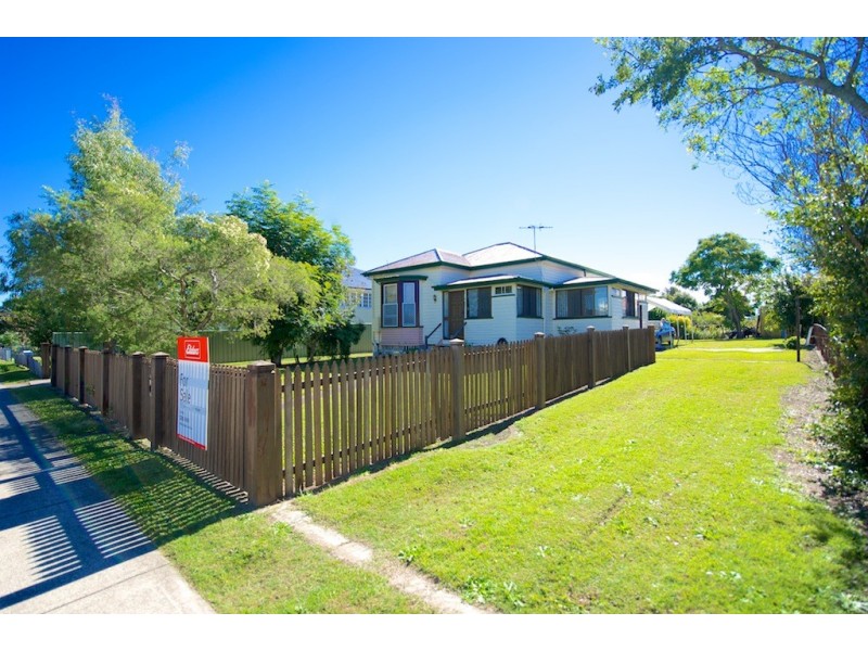 32 Clifton St, North Booval QLD 4304
