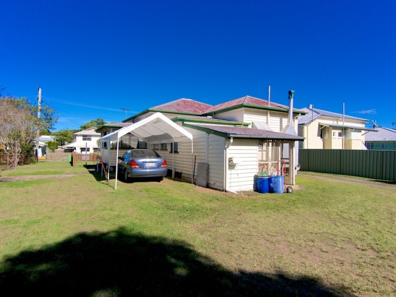 32 Clifton St, North Booval QLD 4304