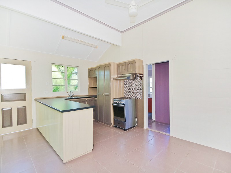 3 Byrne Street, Bundamba QLD 4304