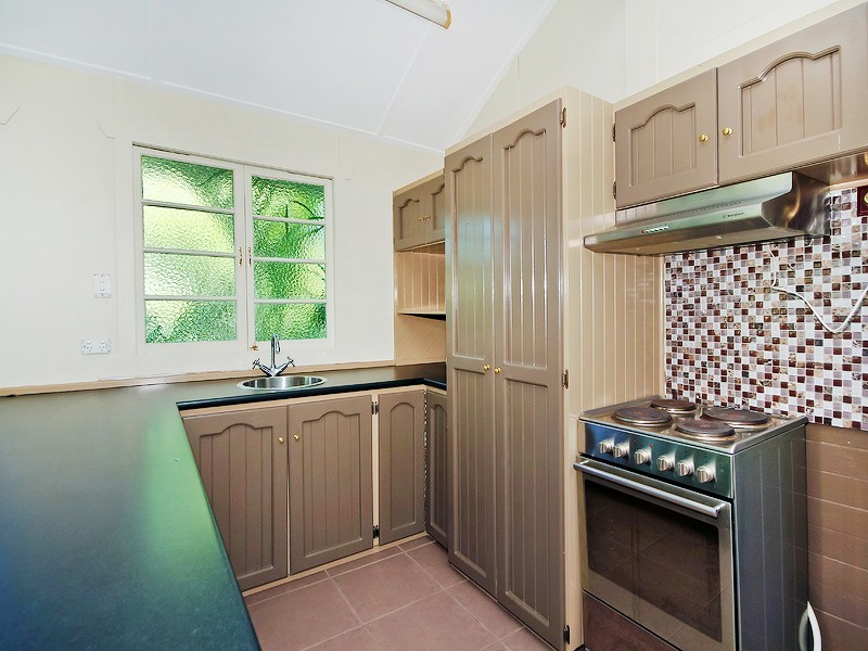 3 Byrne Street, Bundamba QLD 4304