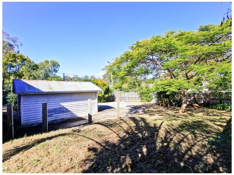 3 Byrne Street, Bundamba QLD 4304