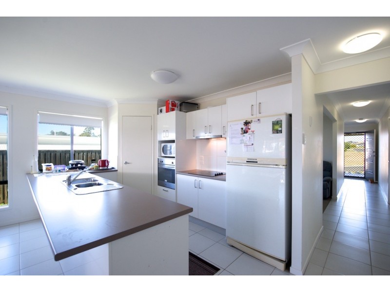 33 Goldenwood cres, Fernvale QLD 4306