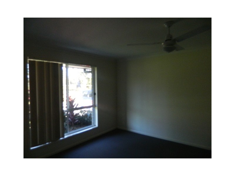 4 Poole Rd, Fernvale QLD 4306