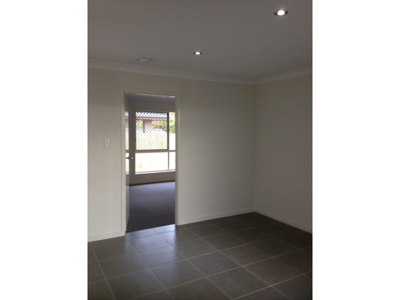 9 Kylah Street, Yamanto QLD 4305