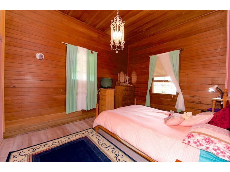 152 LITZOWS ROAD, Lowood QLD 4311