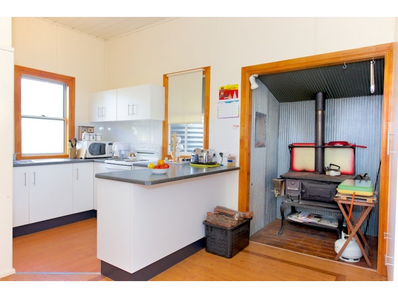 152 LITZOWS ROAD, Lowood QLD 4311