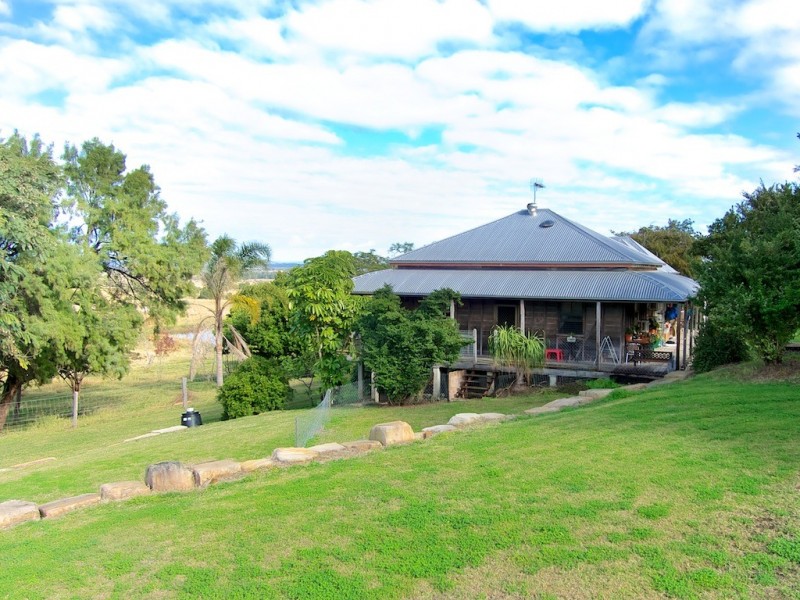 152 LITZOWS ROAD, Lowood QLD 4311