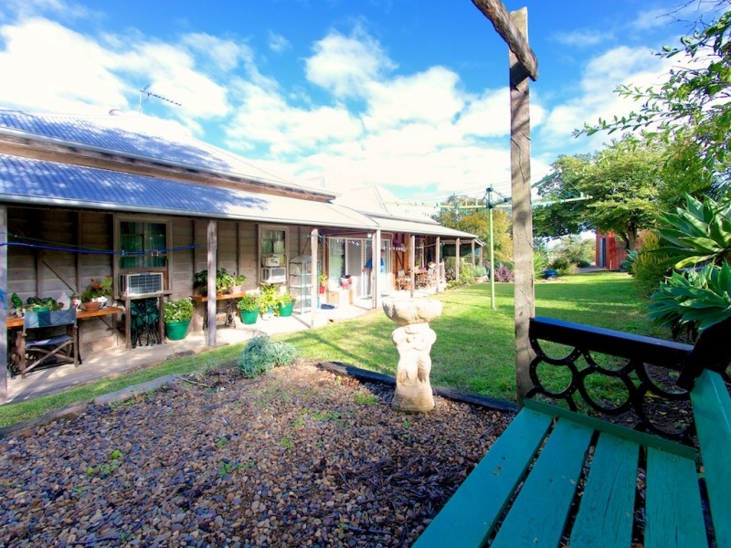 152 LITZOWS ROAD, Lowood QLD 4311