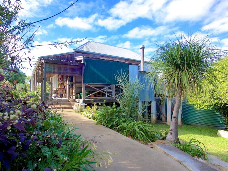 152 LITZOWS ROAD, Lowood QLD 4311