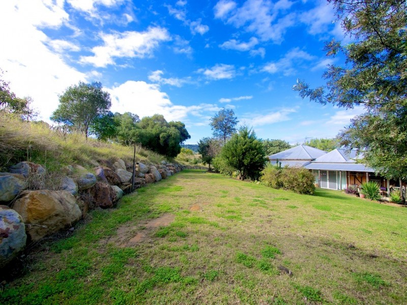 152 LITZOWS ROAD, Lowood QLD 4311