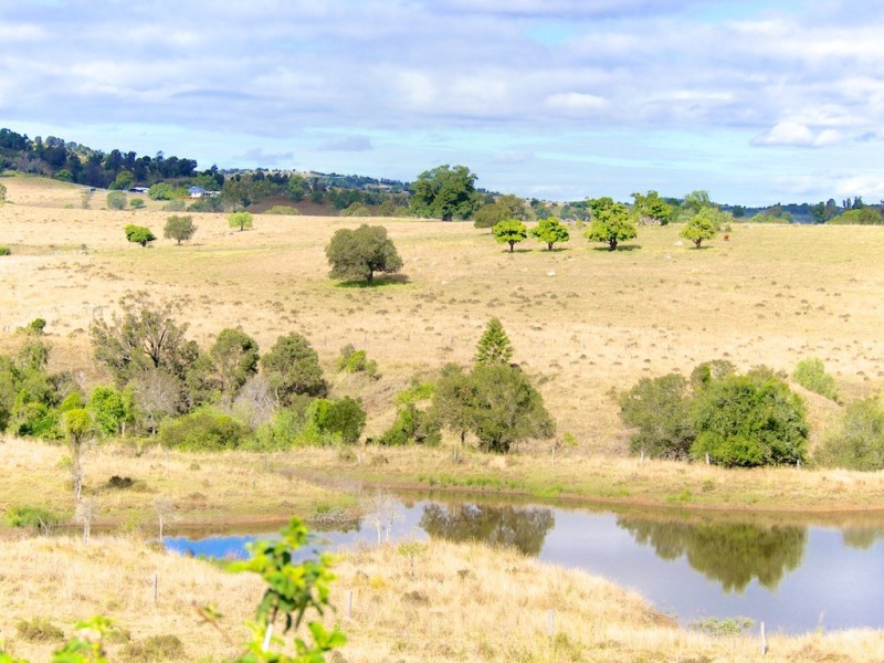 152 LITZOWS ROAD, Lowood QLD 4311