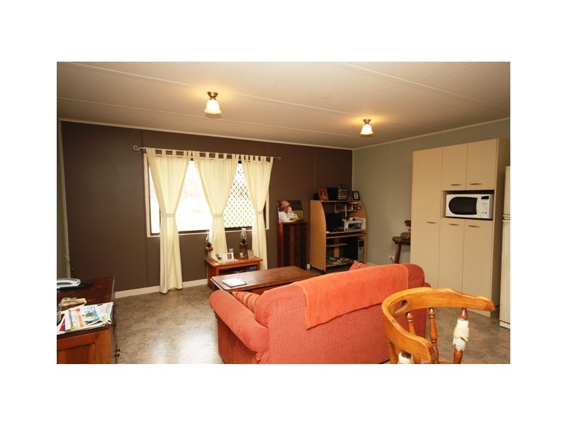 75 Clarendon Station Rd, Clarendon QLD 4311