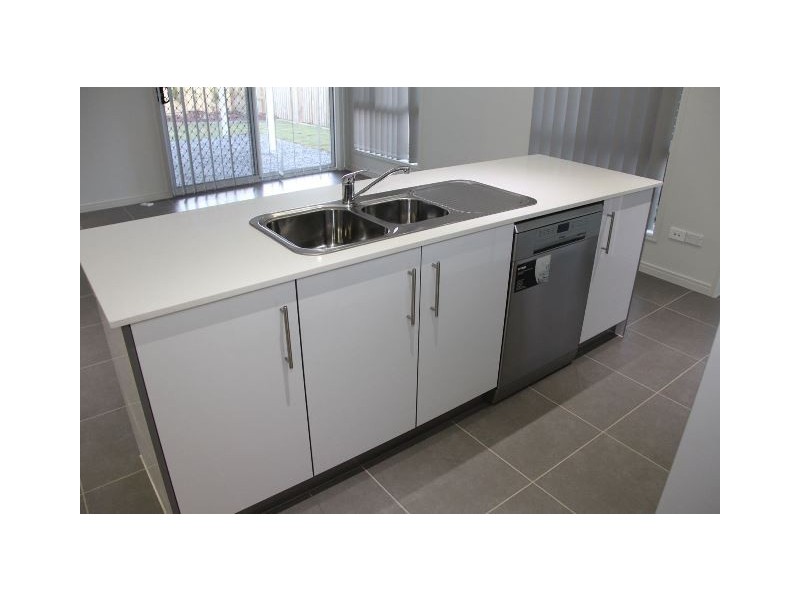 50 Corneilus Drive, Augustine Heights QLD 4300