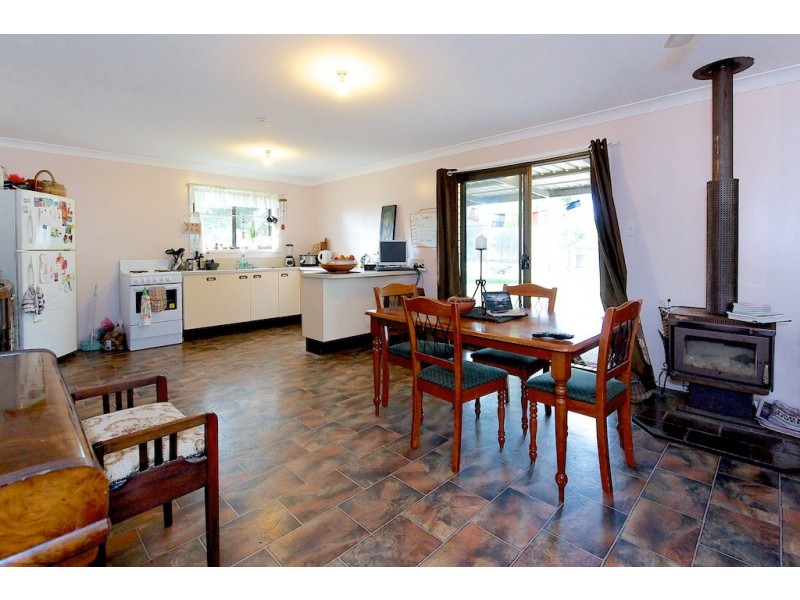 5 Blue Gum Dr, Lowood QLD 4311