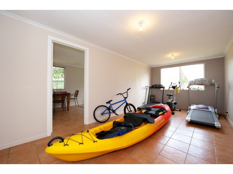 5 Blue Gum Dr, Lowood QLD 4311