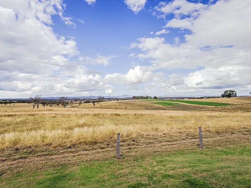 101 Dobeli Rd, Mount Forbes QLD 4340