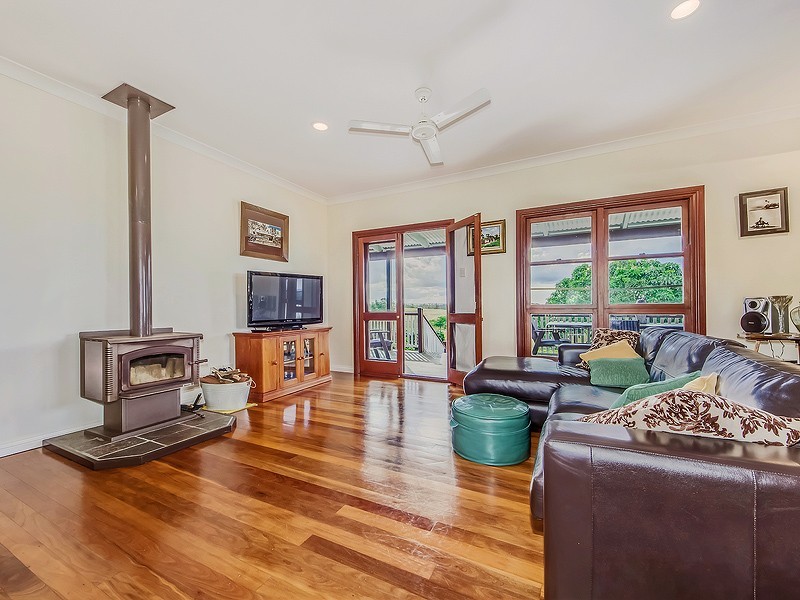 101 Dobeli Rd, Mount Forbes QLD 4340