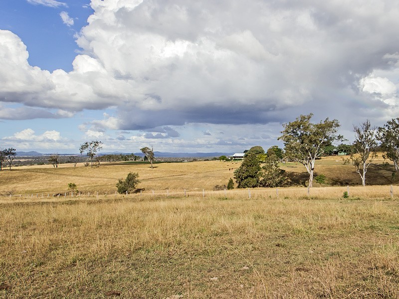 101 Dobeli Rd, Mount Forbes QLD 4340