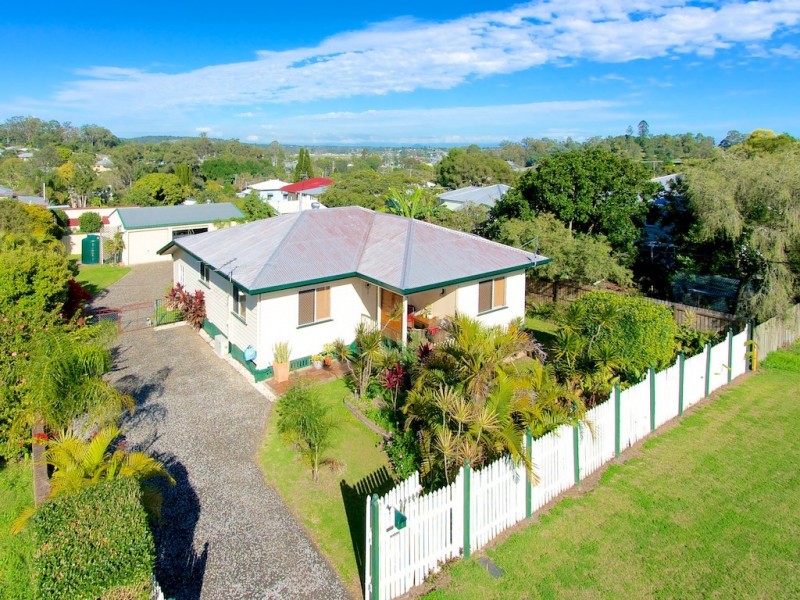 6 Law St, Bundamba QLD 4304