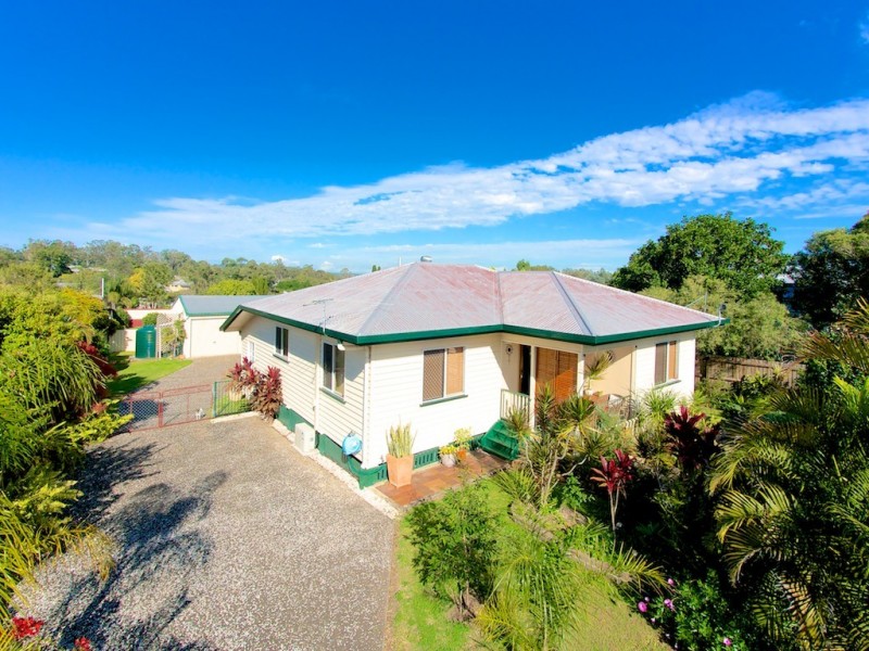 6 Law St, Bundamba QLD 4304