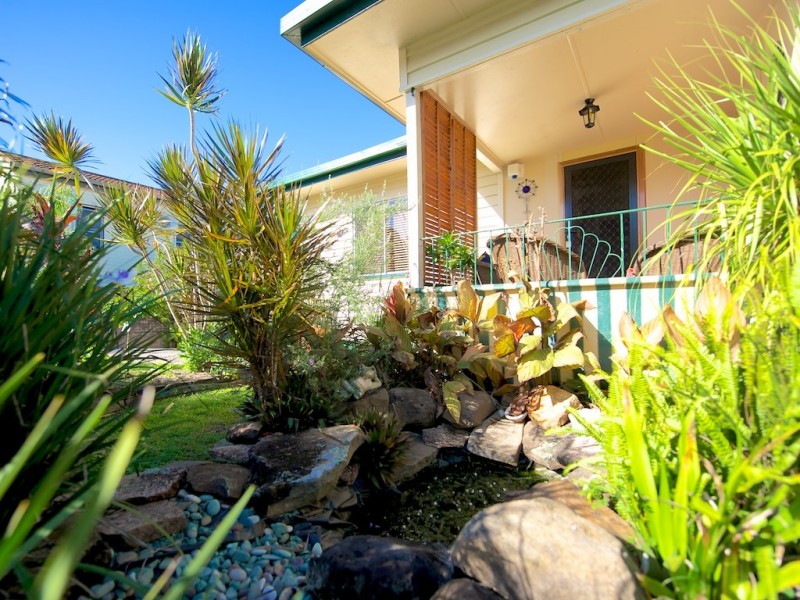 6 Law St, Bundamba QLD 4304