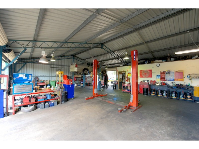 1 Main St, Fernvale QLD 4306