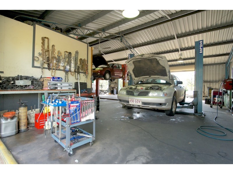 1 Main St, Fernvale QLD 4306