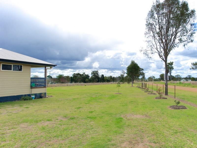 30 RED HILL RD, Wilsons Plains QLD 4307