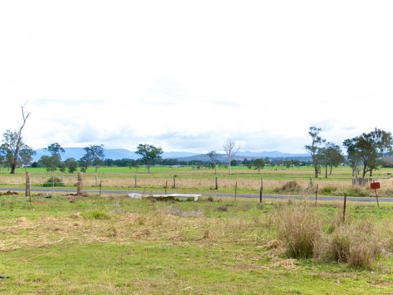 30 RED HILL RD, Wilsons Plains QLD 4307